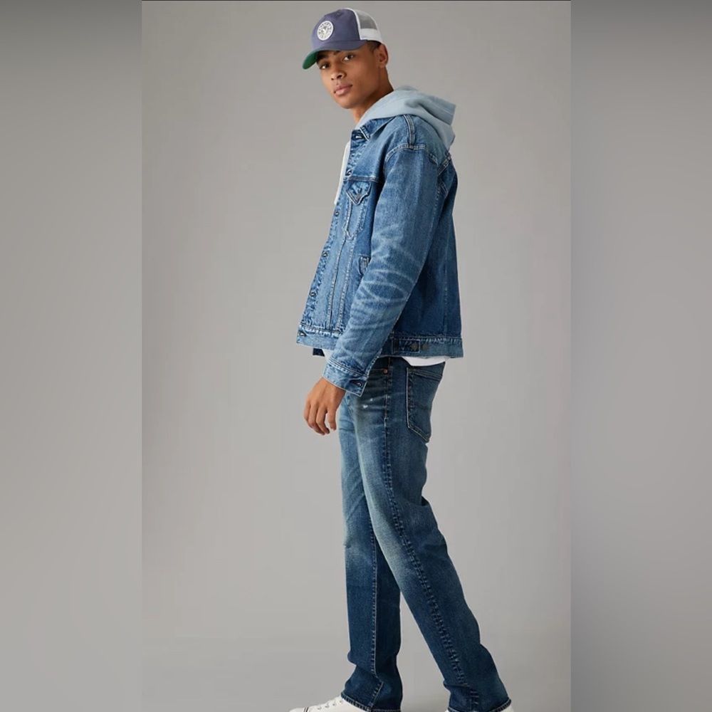 American Eagle Relaxed‎ Fit Denim Jeans Size 31/32 (measure 31/30)
